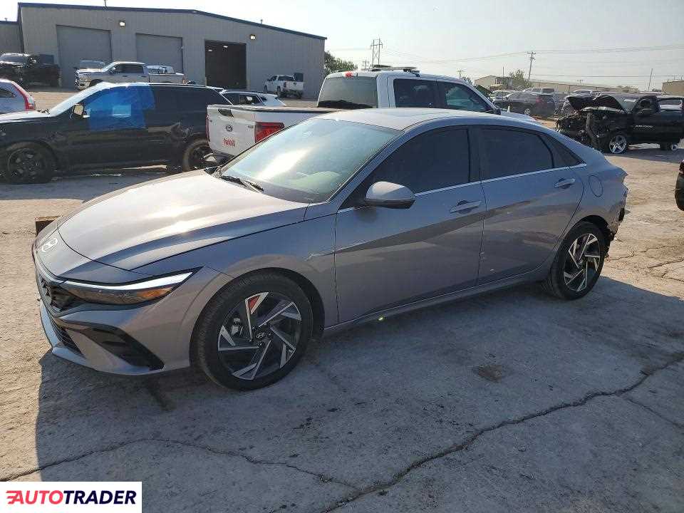 Hyundai Elantra 2025 1