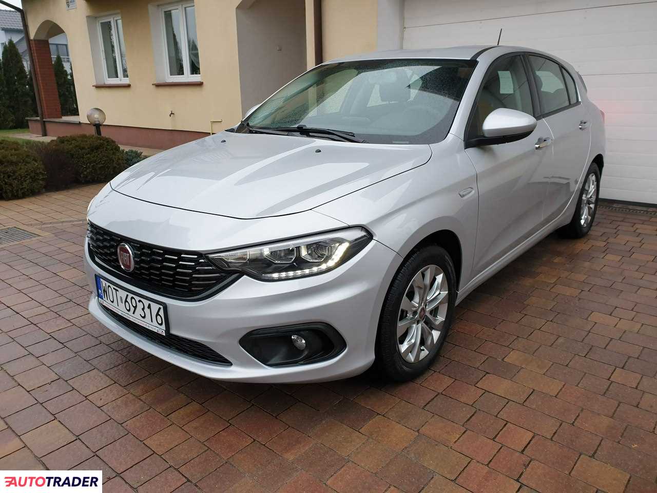 Fiat Tipo 1.4 benzyna 95 KM 2019r. archiwum Autotrader.pl