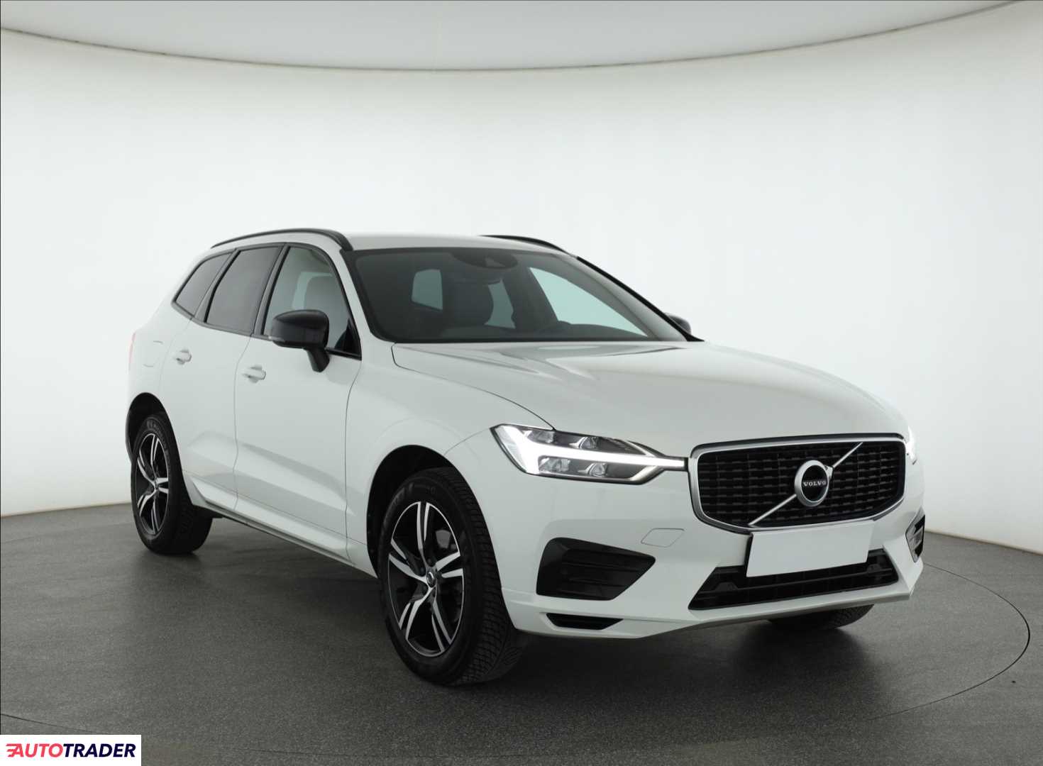 Volvo XC60 2019 2.0 187 KM