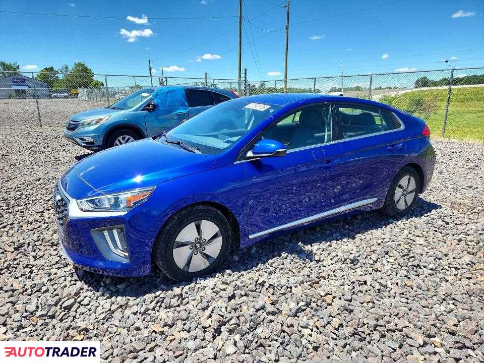 Hyundai IONIQ Hybrid 2022 1