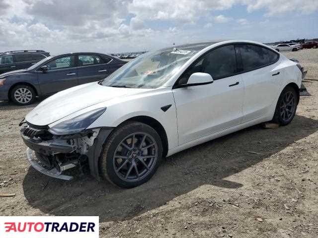 Tesla Model 3 2022