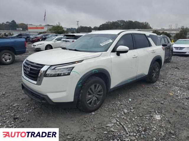 Nissan Pathfinder 2022 3
