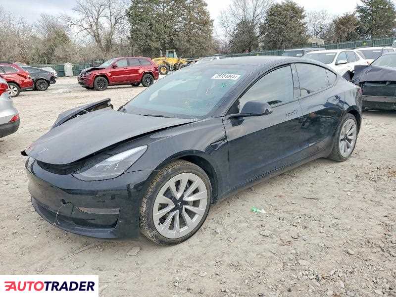 Tesla Model 3 2023