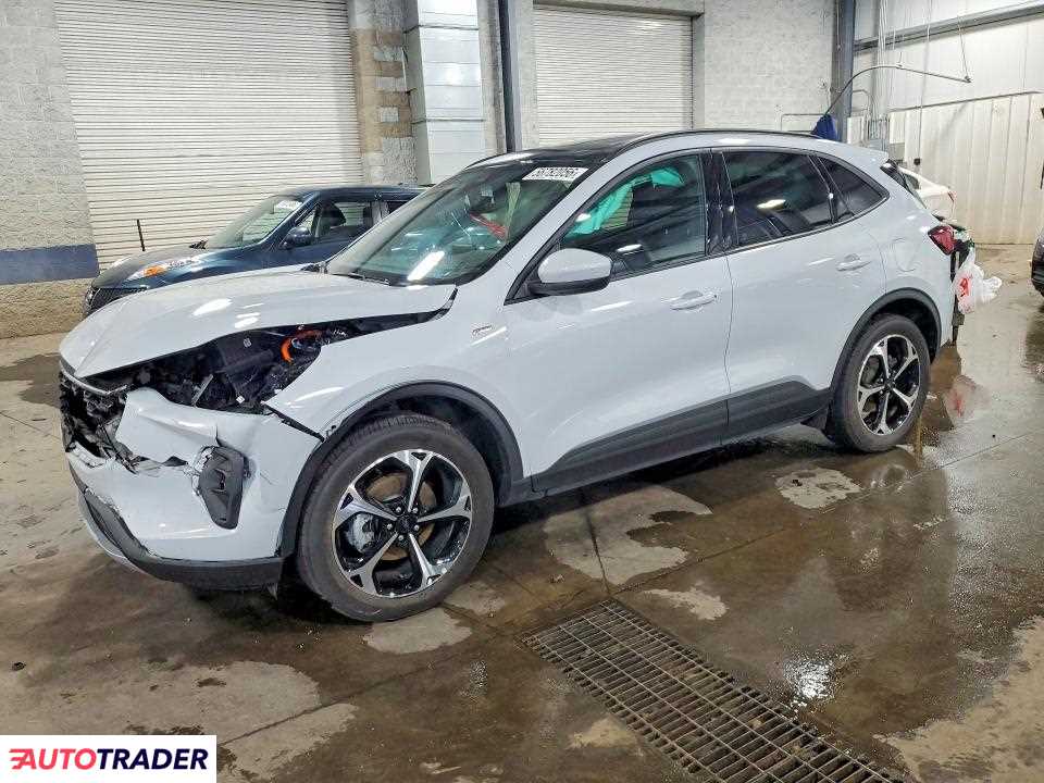Ford Escape 2025 2