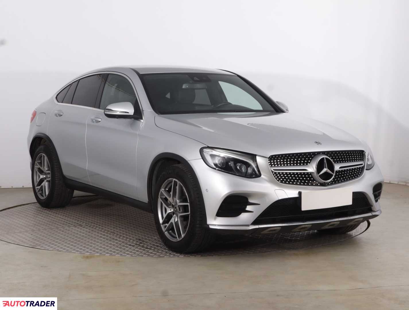 Mercedes GLC 2018 2.0 207 KM