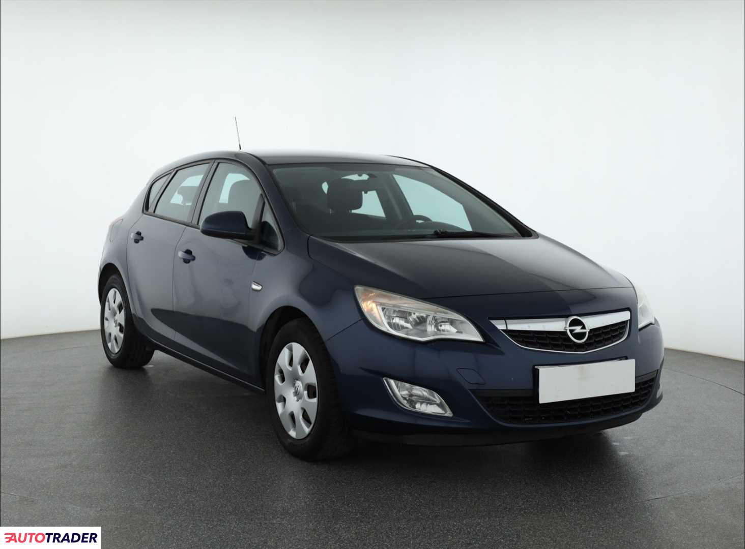 Opel Astra 1.7 108 KM 2011r. (Piaseczno)