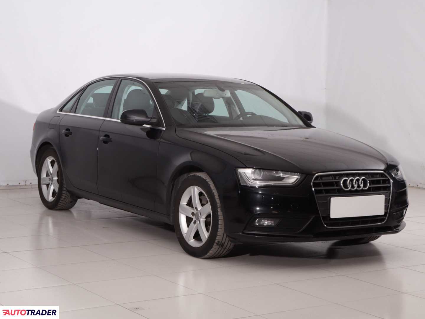 Audi A4 2012 2.0 174 KM