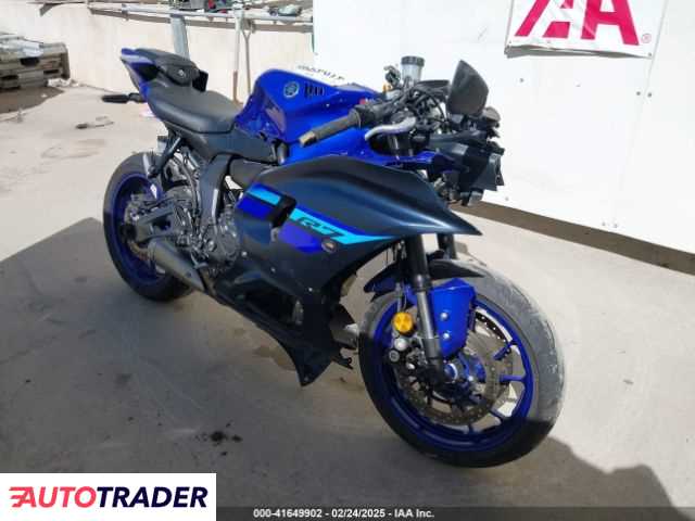 Yamaha YZF 2024 Yamaha YZF 2024