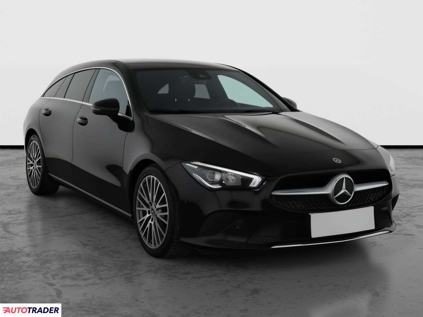 Mercedes Pozostałe 2021 1.3 134 KM