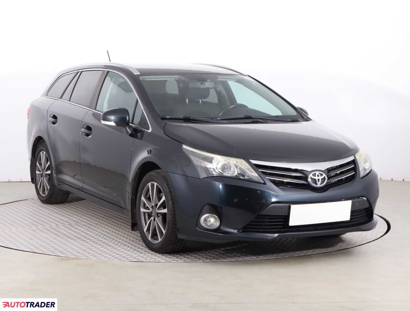 Toyota Avensis 2012 2.0 122 KM Toyota Avensis 2012 2.0 122 KM