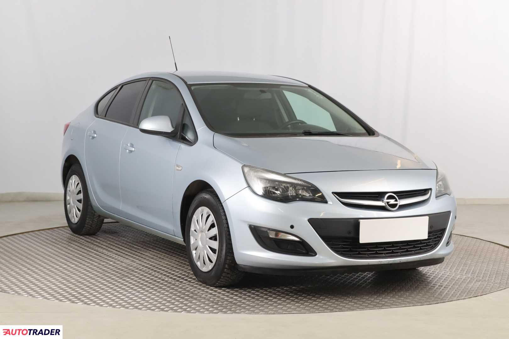 Opel Astra 1.6 113 KM 2016r. (Piaseczno)