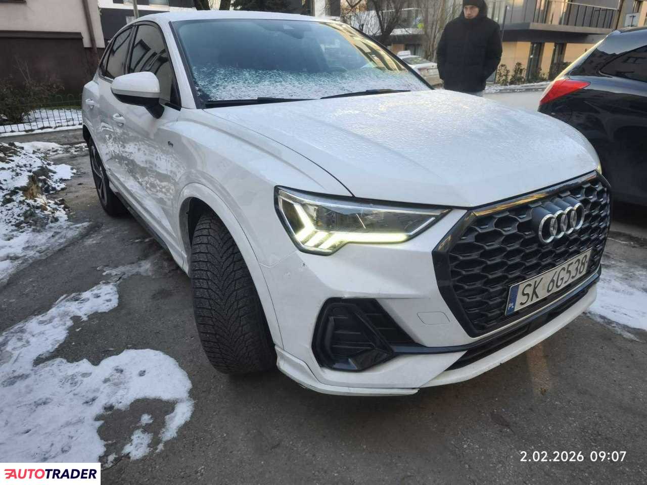 Audi Q3 2021 2.0 150 KM