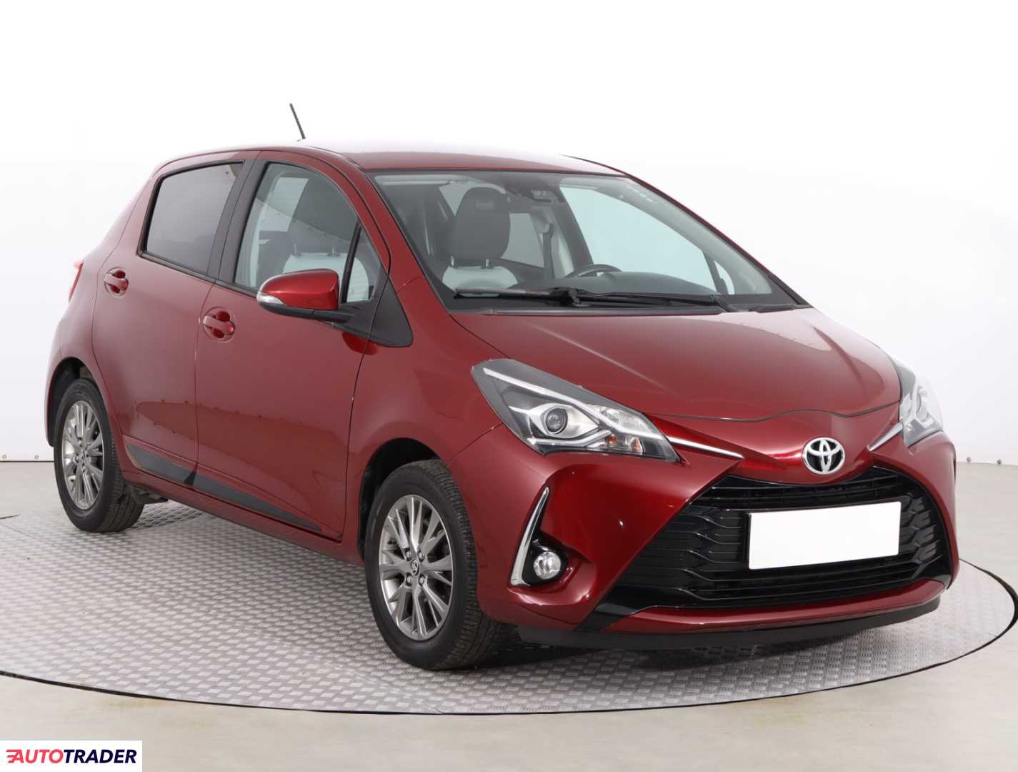 Toyota Yaris 2017 1.5 109 KM