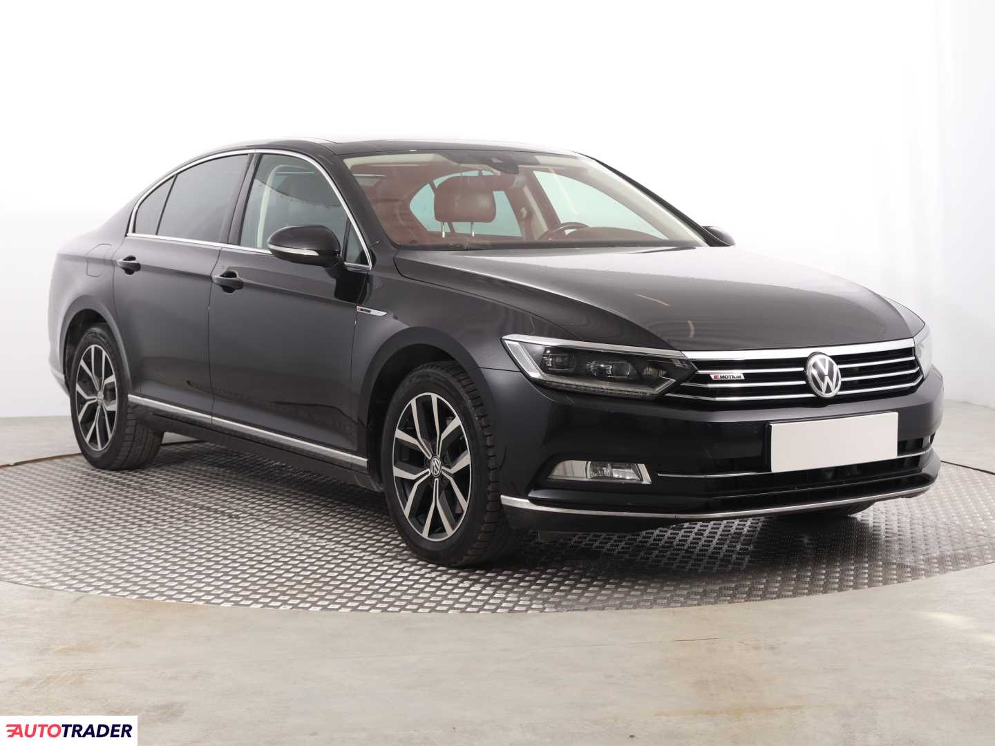 Volkswagen Passat 2.0 187 KM 2017r. (Piaseczno)