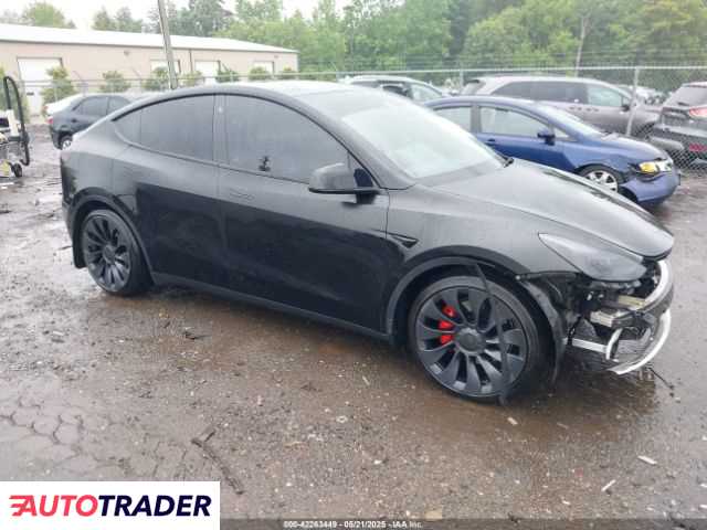 Tesla Model Y 2022 Tesla Model Y 2022