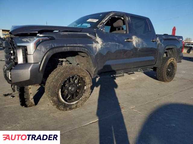 Toyota Tundra 3.0 benzyna 2023r. (GRAND PRAIRIE)