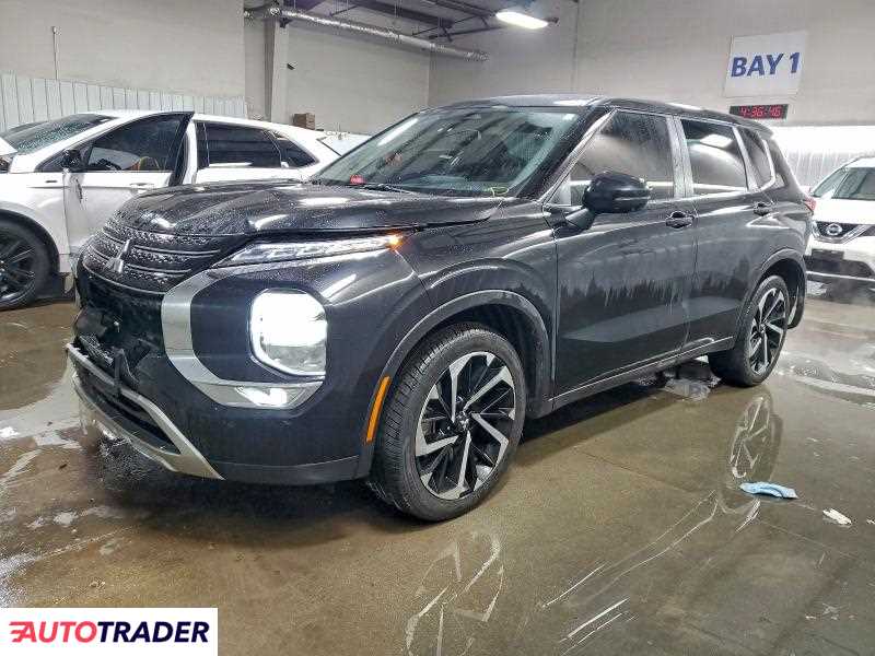 Mitsubishi Outlander 2023 2