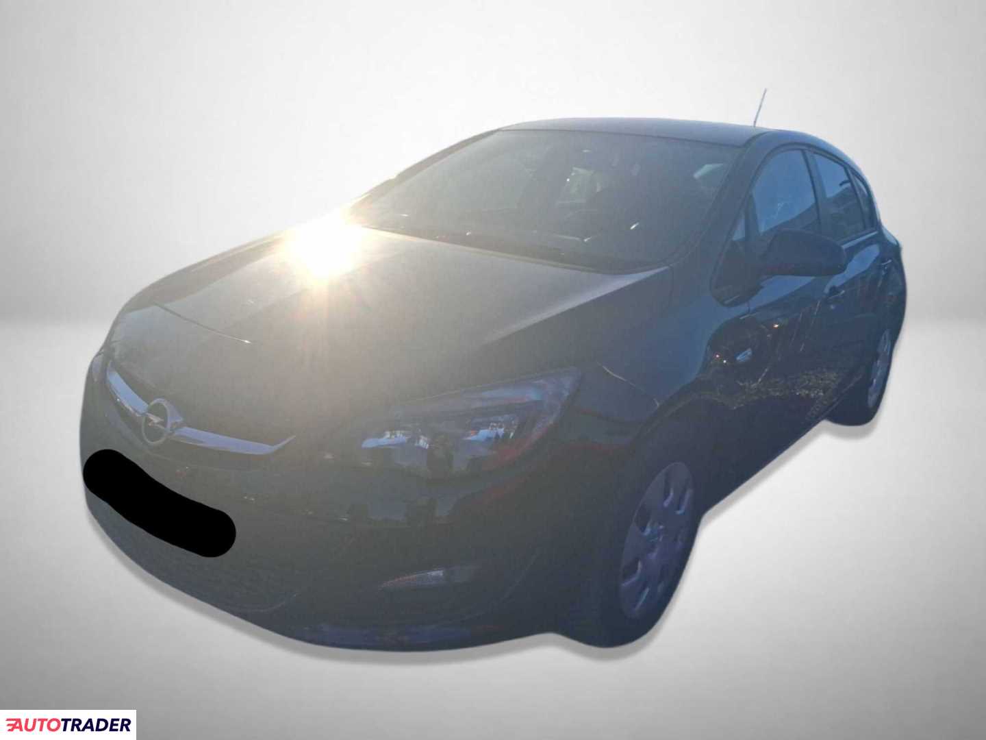 Opel Astra 2015 1.7 108 KM
