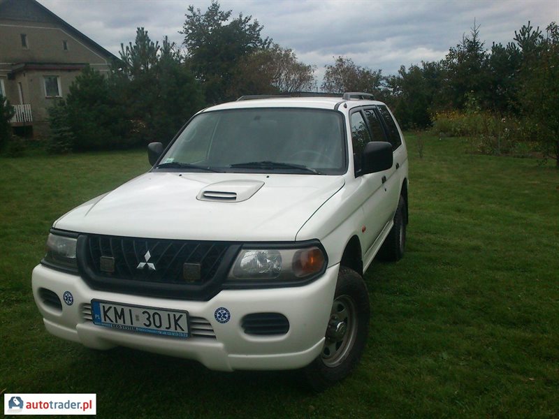 Mitsubishi Pajero 2003 2.5 115 KM Mitsubishi Pajero 2003 2.5 115 KM