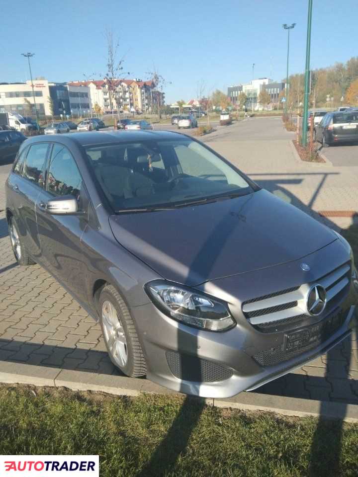 Mercedes B-klasa 2016 1.5 109 KM