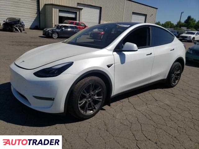 Tesla Model Y 2025 Tesla Model Y 2025