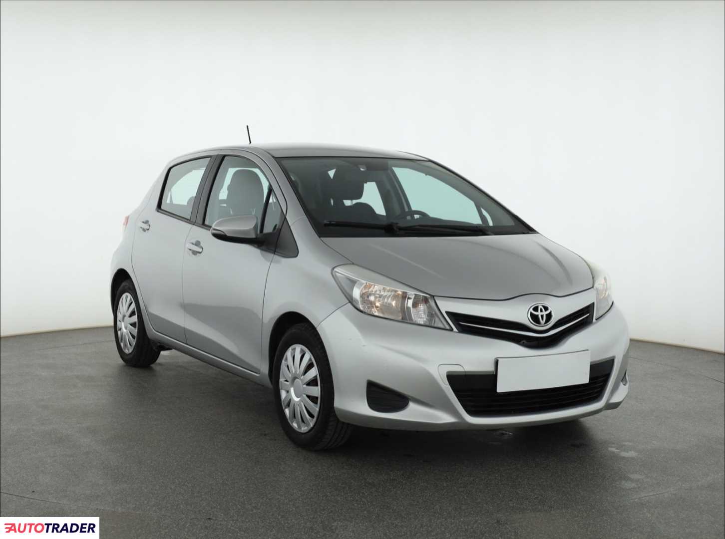 Toyota Yaris 2014 1.3 97 KM
