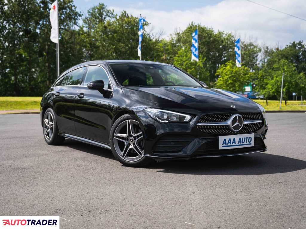 Mercedes Pozostałe 2022 1.3 134 KM