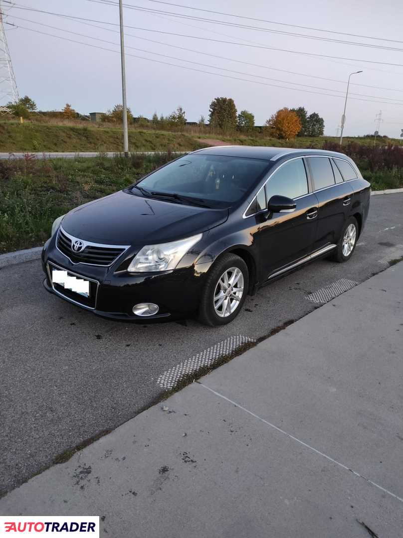 Toyota Avensis 2011 2.0 126 KM