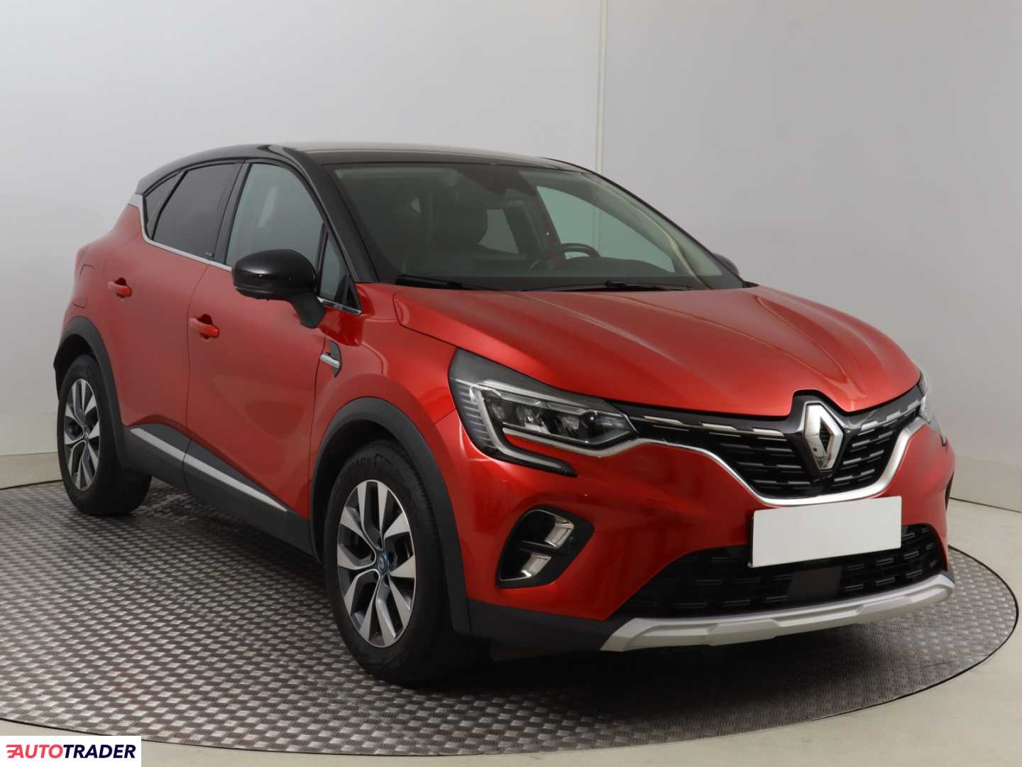 Renault Captur 2021 1.6 155 KM