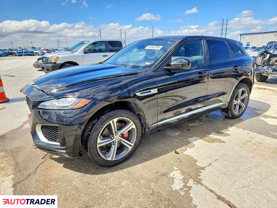 Jaguar F-PACE 2020 3