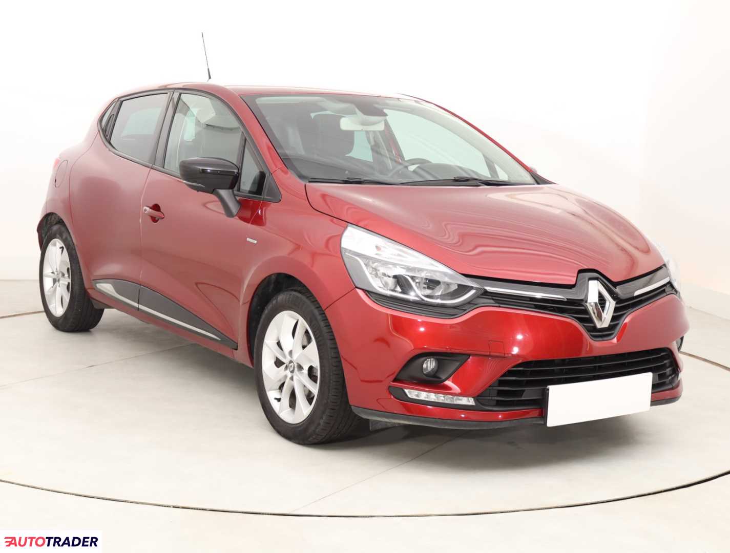 Renault Clio 2018 0.9 88 KM