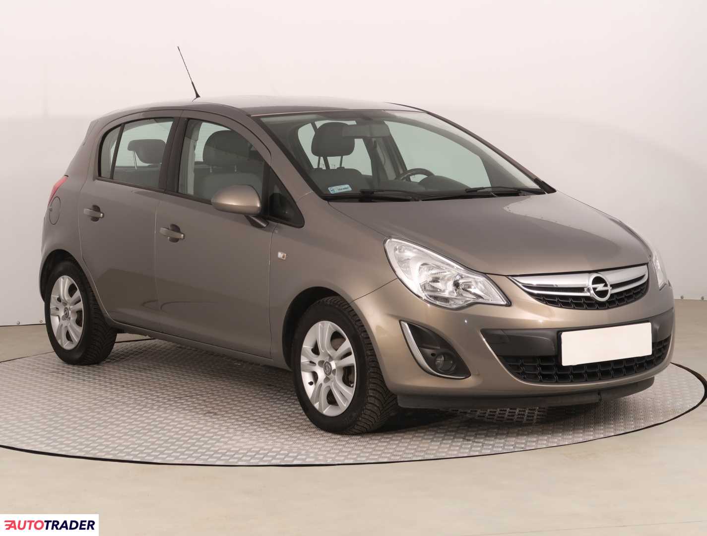 Opel Corsa 1.2 84 KM 2014r. (Piaseczno)