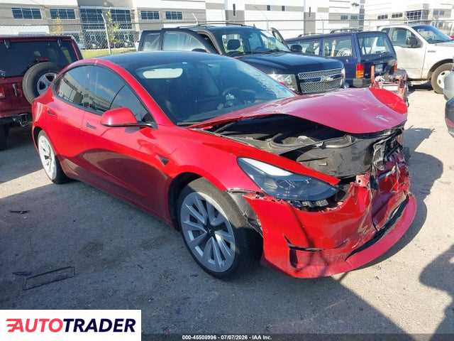 Tesla Model 3 2021