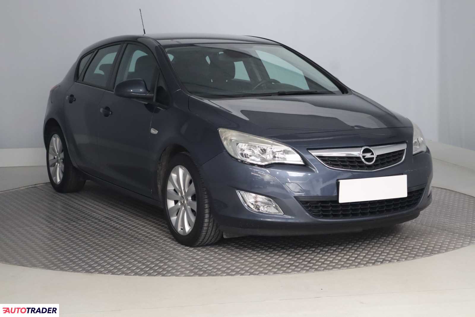 Opel Astra 2010 1.6 113 KM