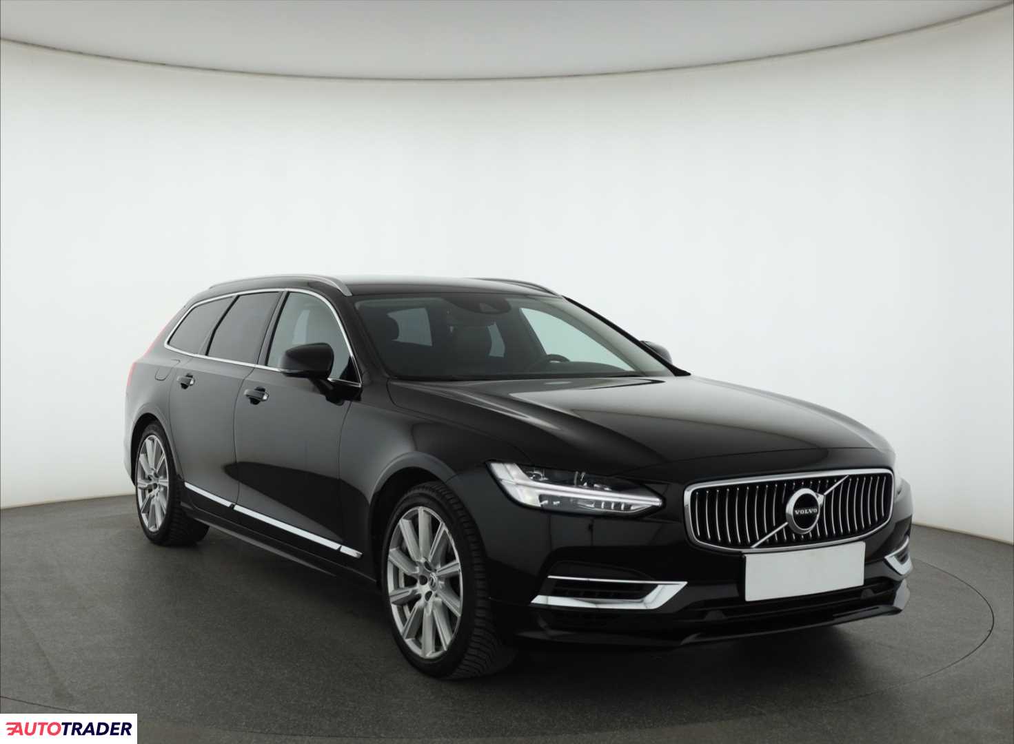 Volvo V90 2019 2.0 386 KM
