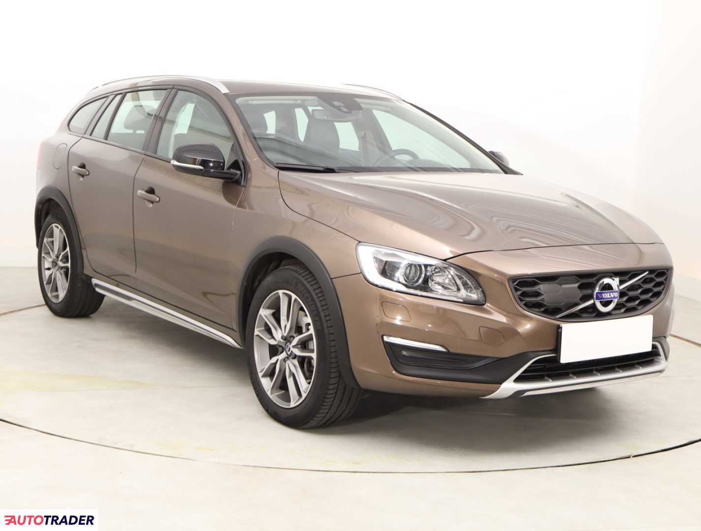 Volvo V60 Cross Country 2018 2.0 241 KM