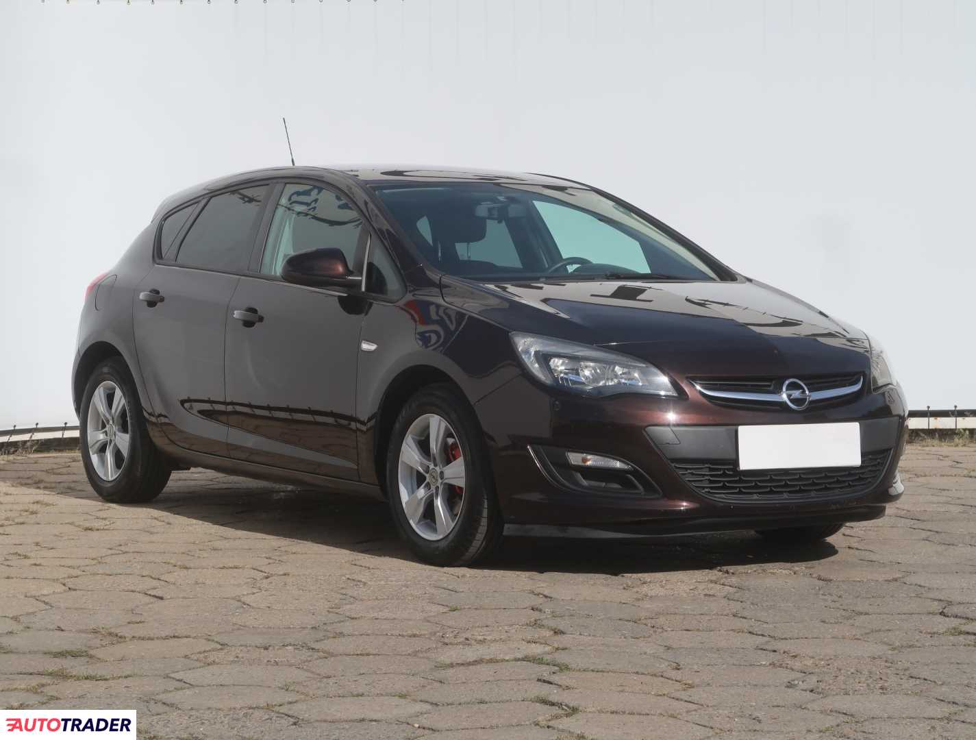 Opel Astra 2014 1.4 99 KM