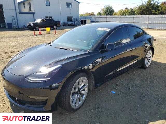 Tesla Model 3 2022