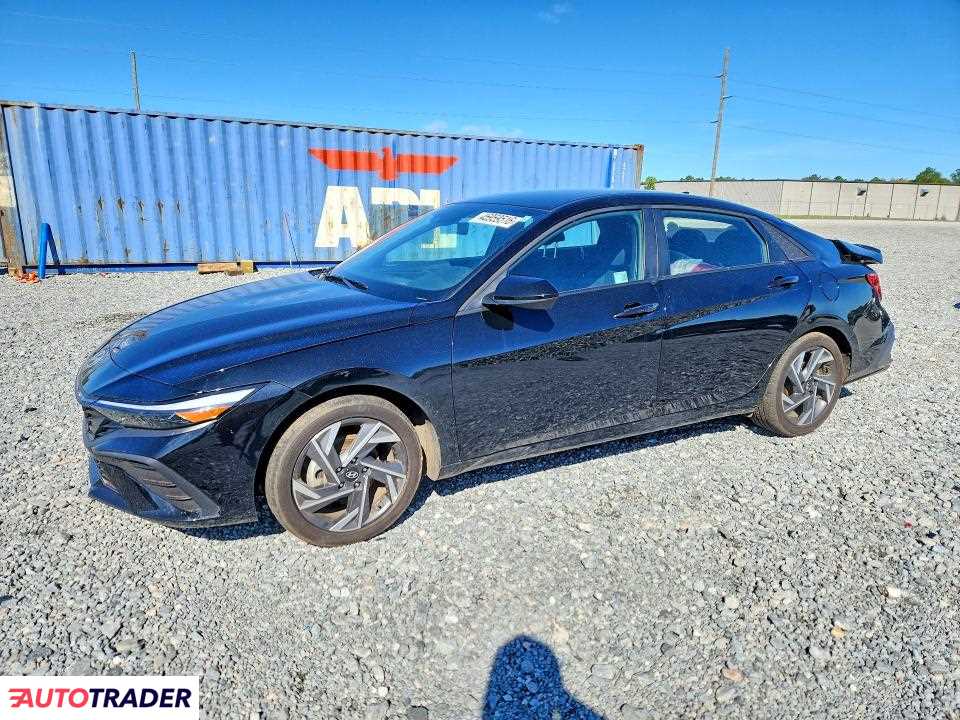 Hyundai Elantra 2025 2