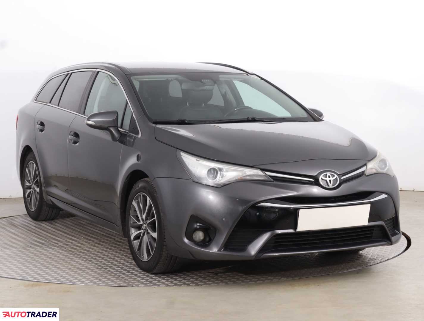 Toyota Avensis 2016 2.0 140 KM