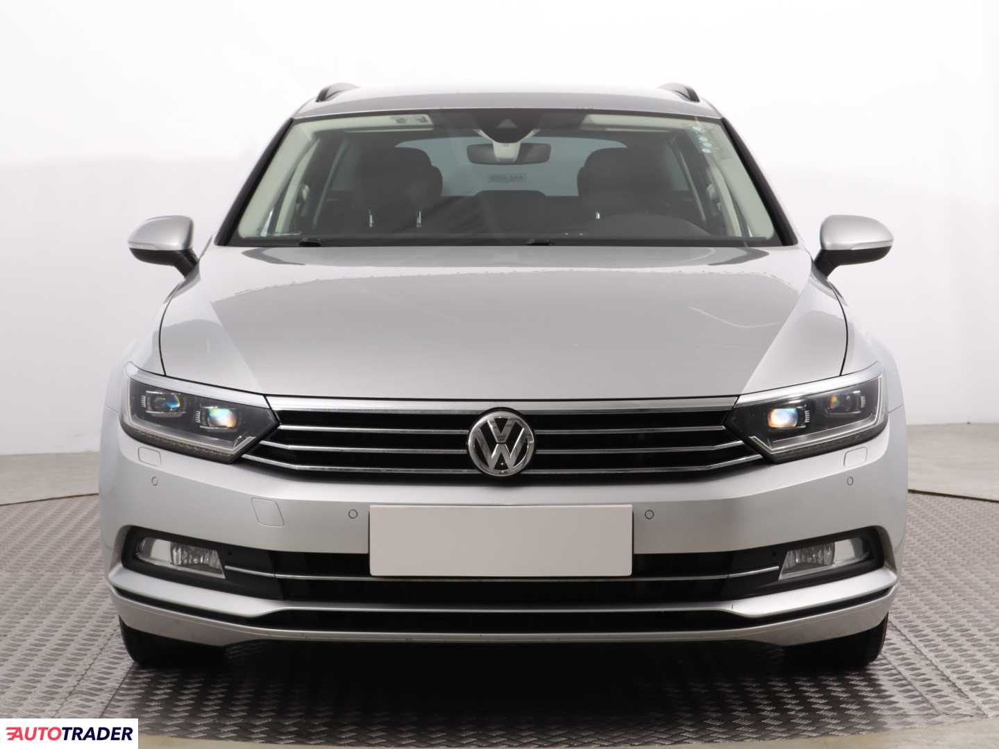 Volkswagen Passat 2015 2.0 147 KM