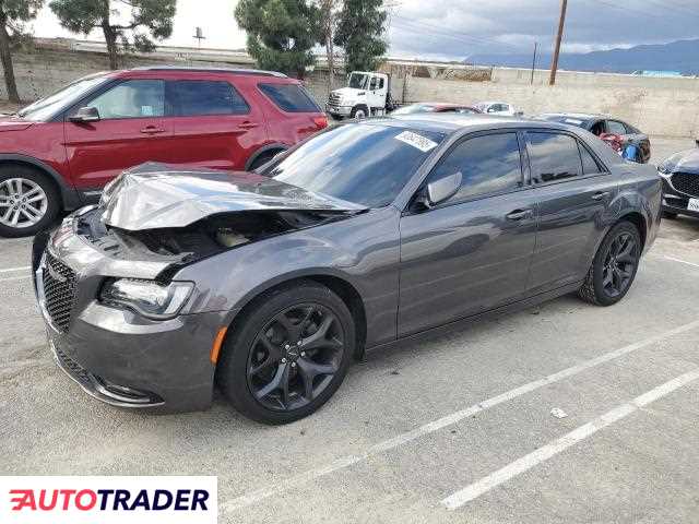 Chrysler 300C 2022 3