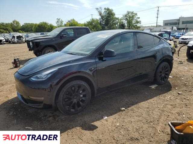 Tesla Model Y 2023 Tesla Model Y 2023