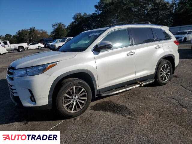 Toyota Highlander 3.0 benzyna 2019r. (EIGHT MILE)