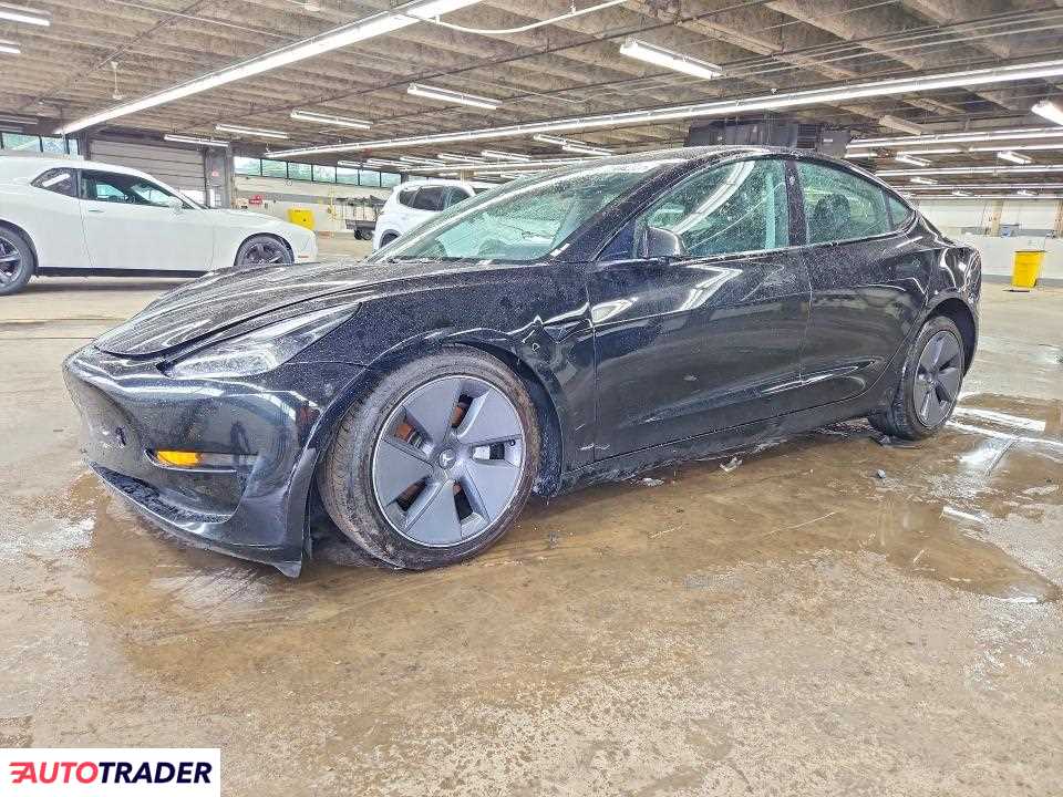 Tesla Model 3 2023