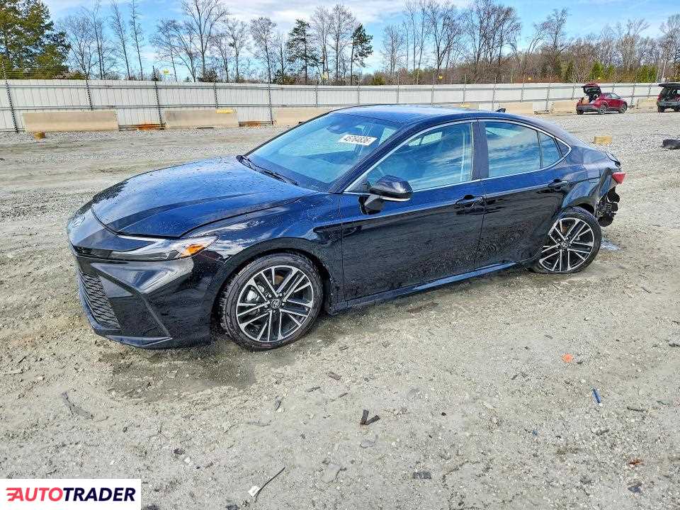 Toyota Camry 2025 2