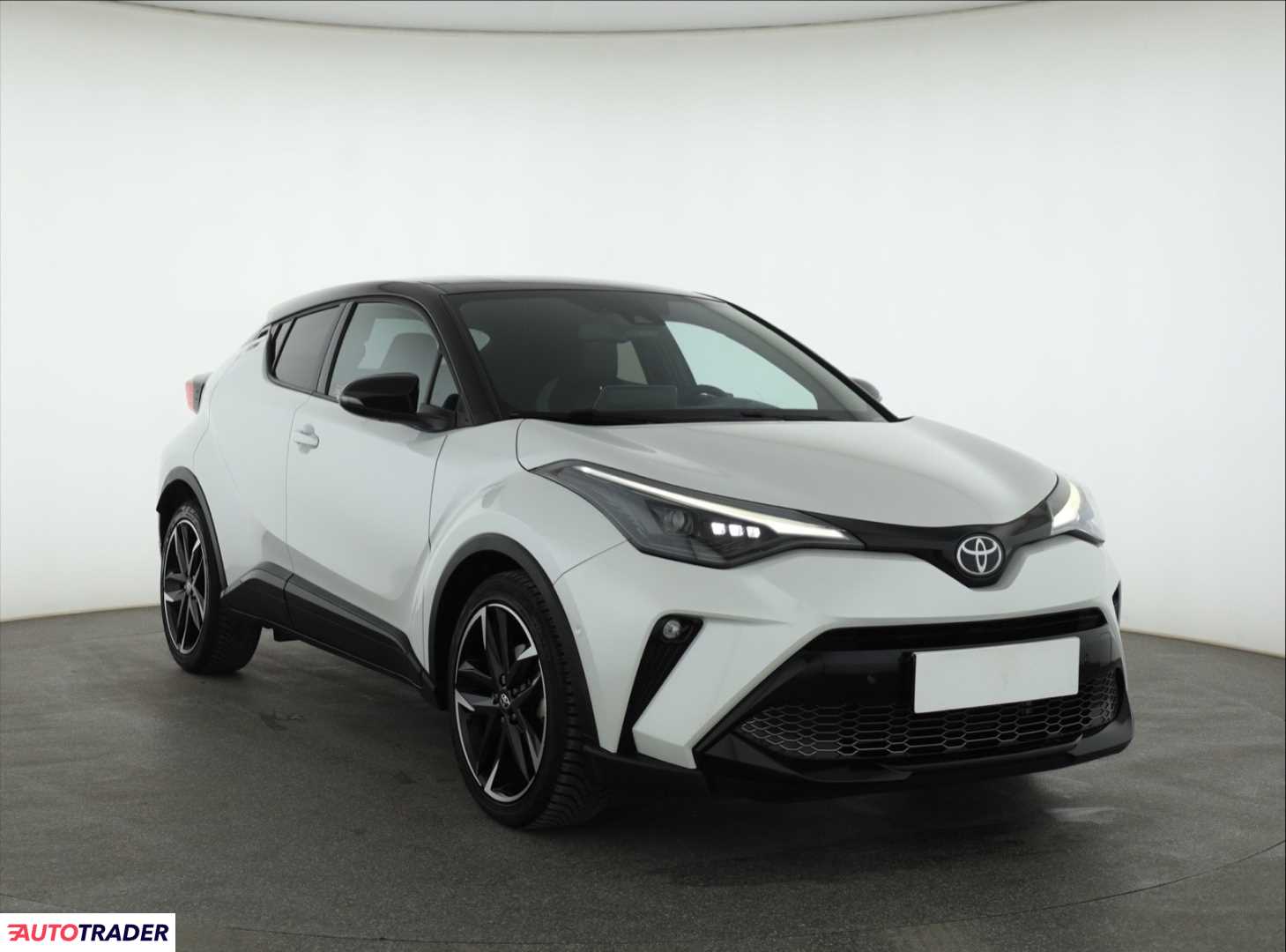 Toyota C-HR 2022 2.0 181 KM