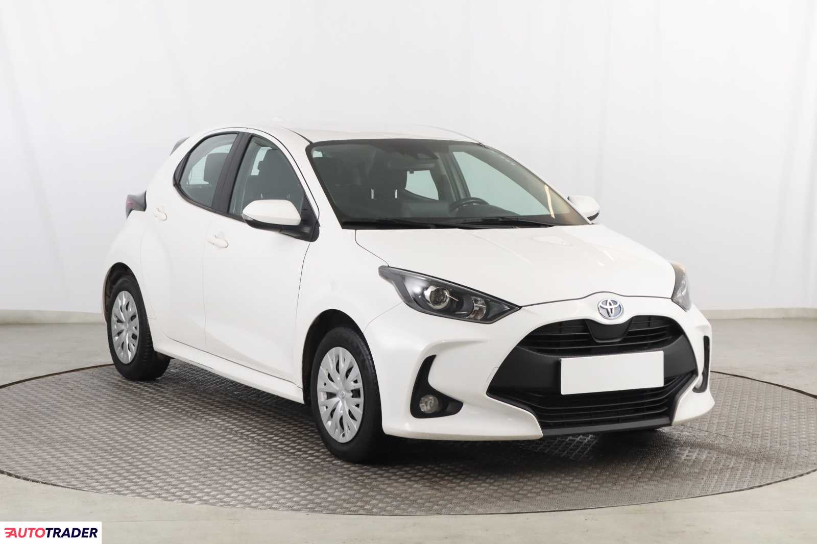Toyota Yaris 2021 1.5 99 KM