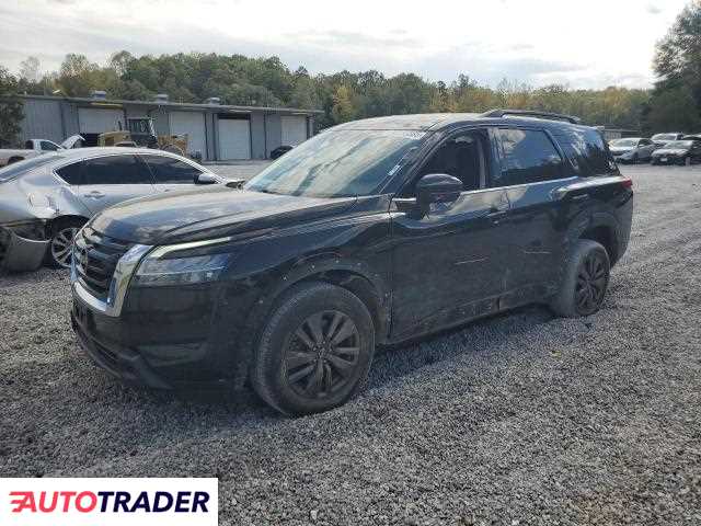 Nissan Pathfinder 2022 3