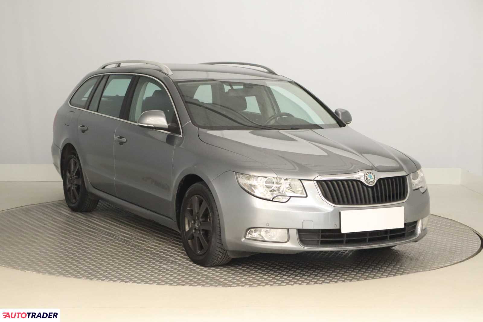 Skoda Superb 2011 1.8 158 KM